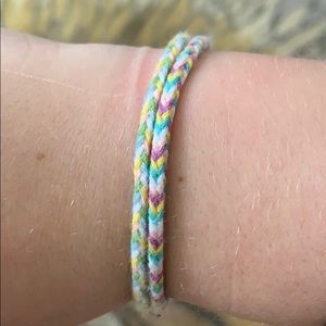 I’m selling a bracelet!!